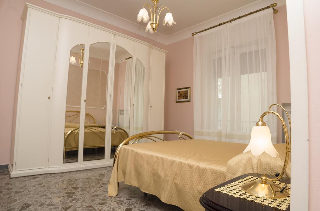 Casa Raffelina Apartment Minori Bilik gambar