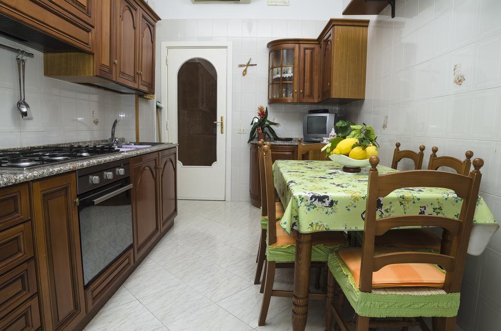 Casa Raffelina Apartment Minori Bilik gambar